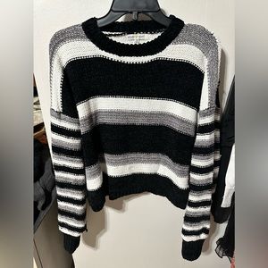 Small Black and White Striped Cropped Sweater